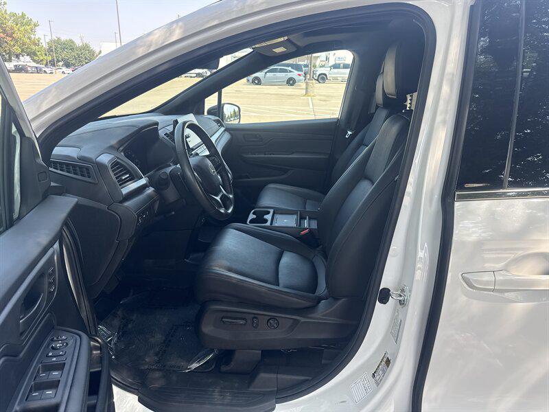 used 2025 Honda Odyssey car, priced at $39,888