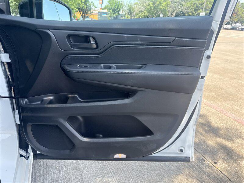 used 2025 Honda Odyssey car, priced at $39,888