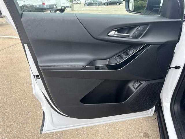 used 2025 Chevrolet Equinox car, priced at $29,888