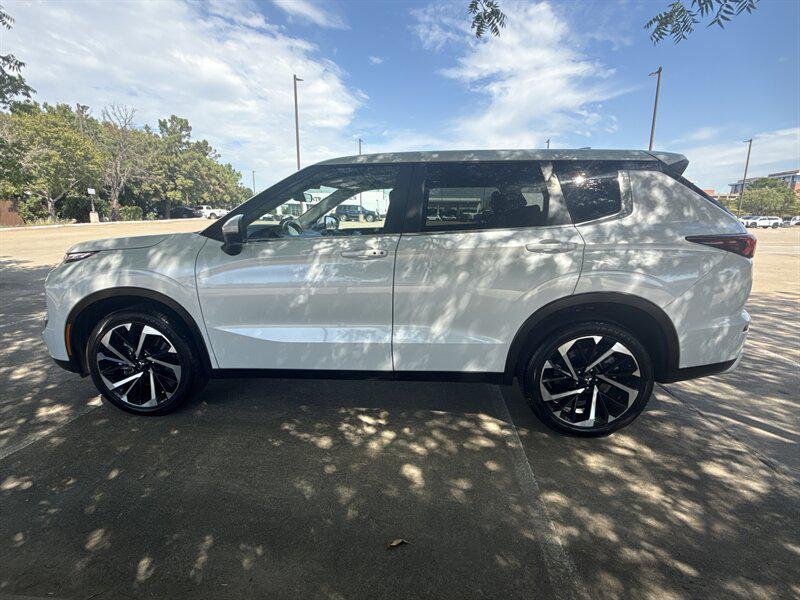 used 2024 Mitsubishi Outlander car, priced at $22,888