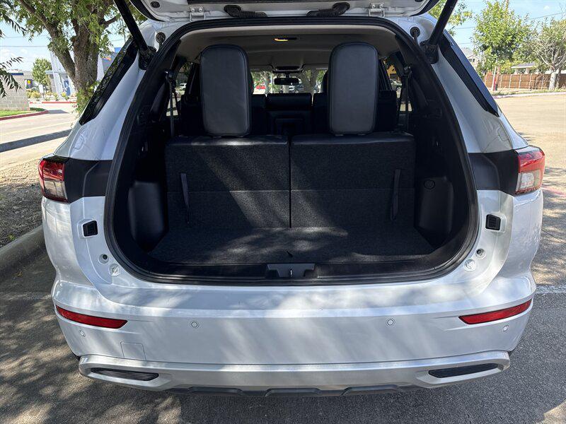 used 2024 Mitsubishi Outlander car, priced at $22,888