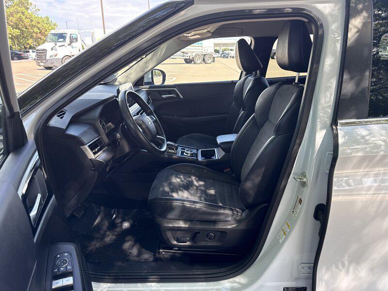 used 2024 Mitsubishi Outlander car, priced at $22,888