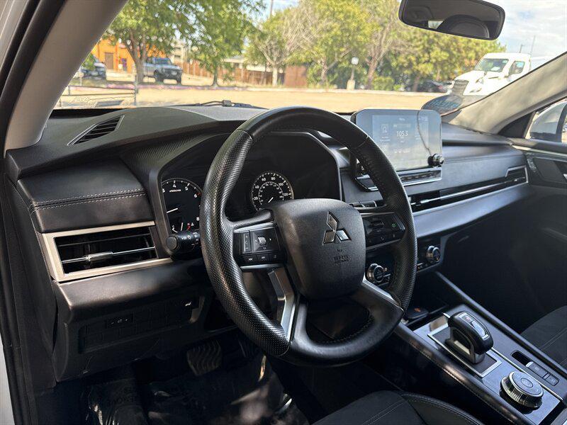 used 2024 Mitsubishi Outlander car, priced at $22,888