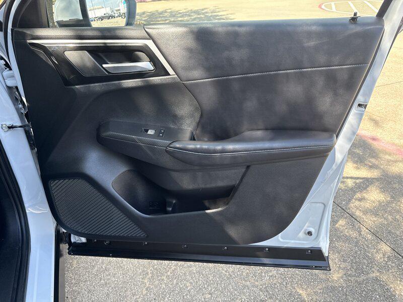 used 2024 Mitsubishi Outlander car, priced at $22,888