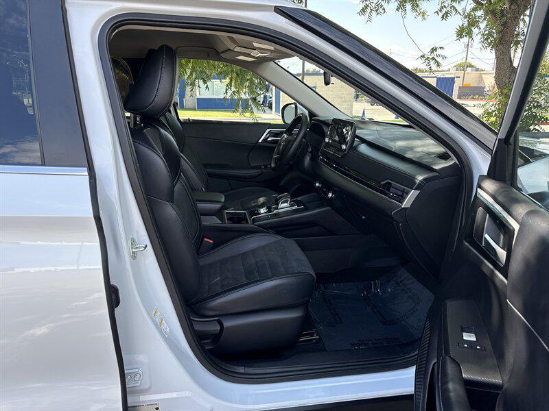 used 2024 Mitsubishi Outlander car, priced at $22,888