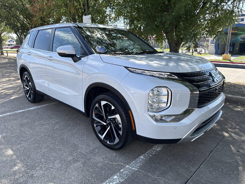 used 2024 Mitsubishi Outlander car, priced at $22,888