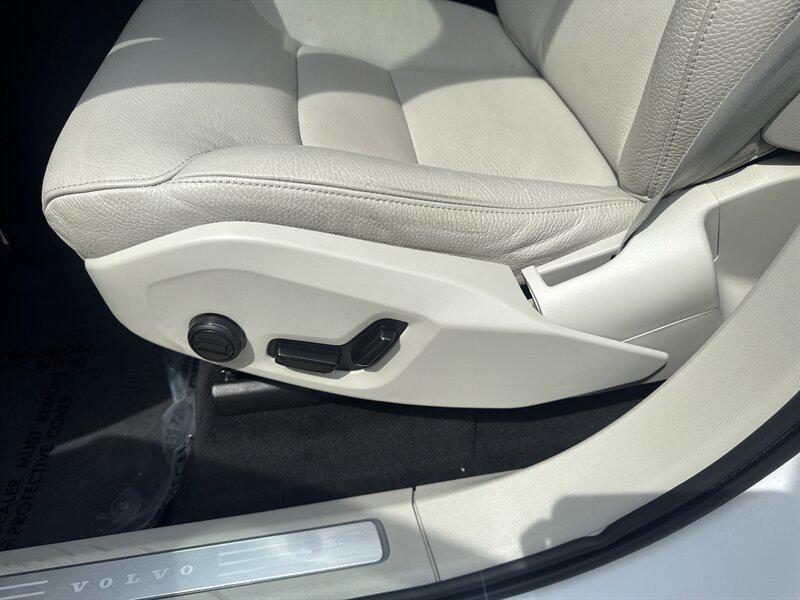 used 2023 Volvo XC90 car, priced at $36,888