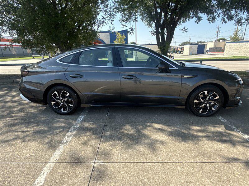 used 2025 Hyundai Sonata car, priced at $28,888