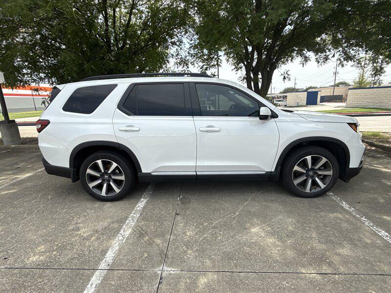 used 2025 Honda Pilot car, priced at $36,888
