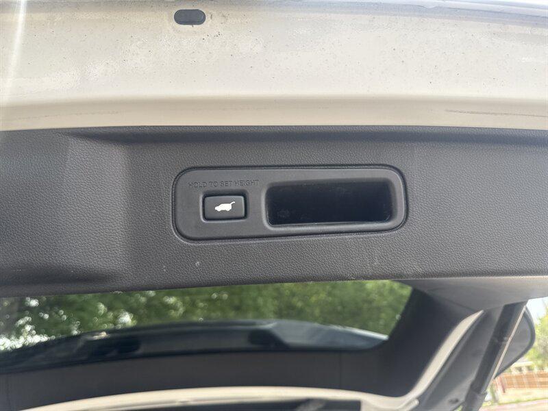 used 2025 Honda Pilot car, priced at $36,888