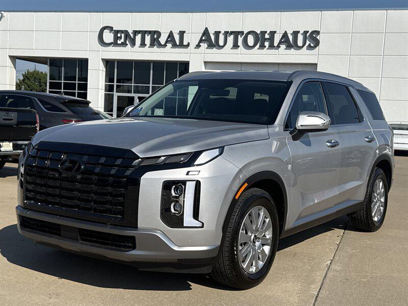 used 2025 Hyundai Palisade car, priced at $36,888