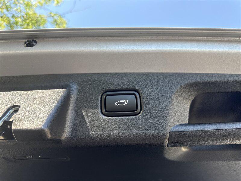 used 2025 Hyundai Palisade car, priced at $36,888