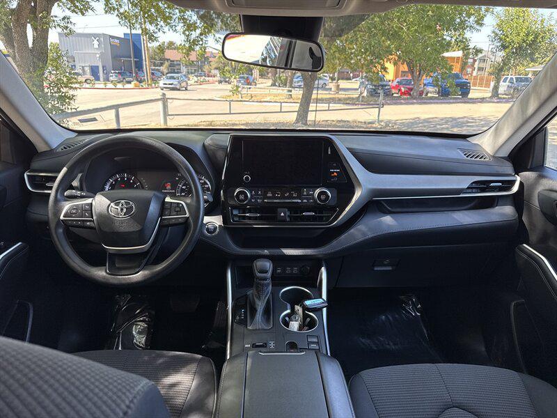 used 2023 Toyota Highlander car, priced at $29,888