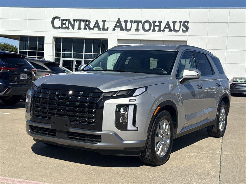 used 2025 Hyundai Palisade car, priced at $31,888