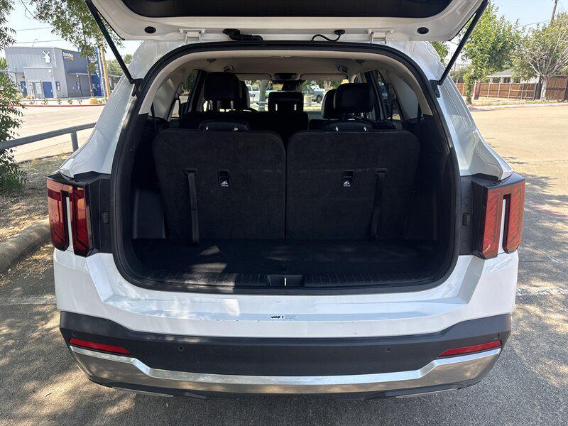 used 2024 Kia Sorento car, priced at $26,888