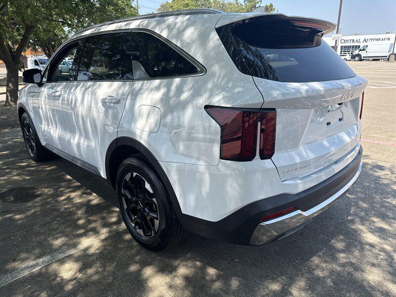 used 2024 Kia Sorento car, priced at $26,888