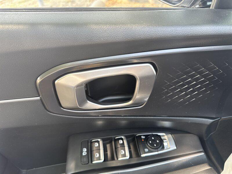 used 2024 Kia Sorento car, priced at $26,888