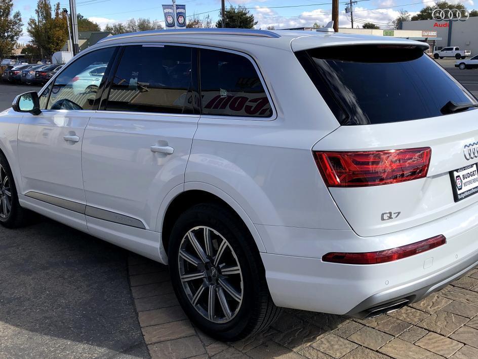 used 2018 Audi Q7 car, priced at $19,990