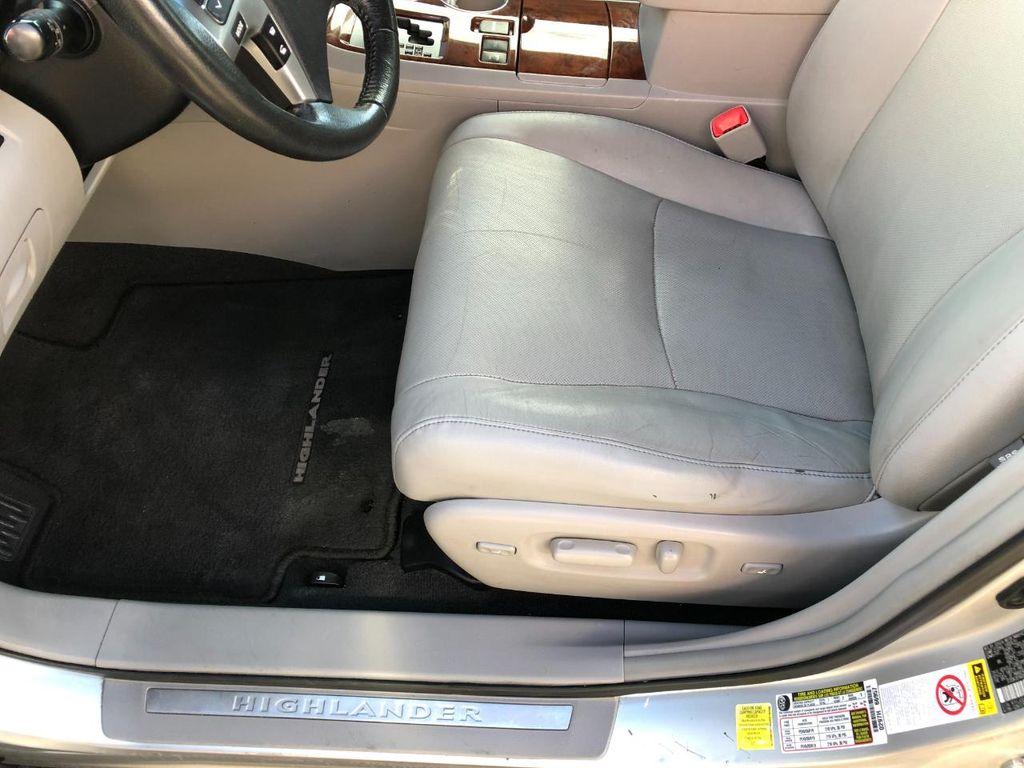 used 2013 Toyota Highlander car, priced at $13,870