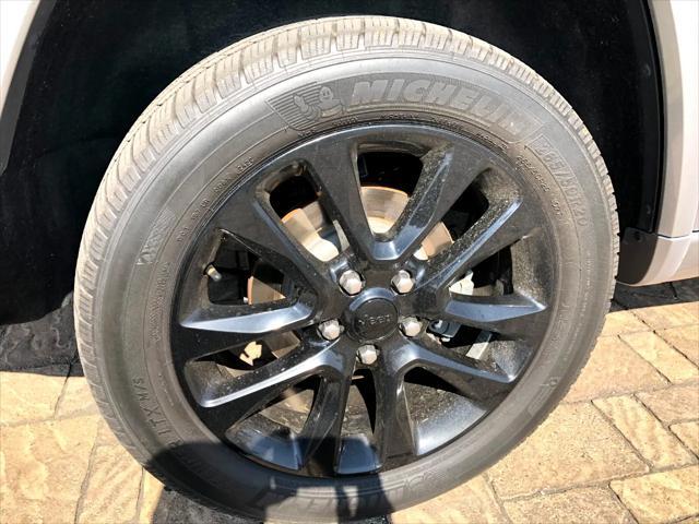 used 2020 Jeep Grand Cherokee car, priced at $21,990