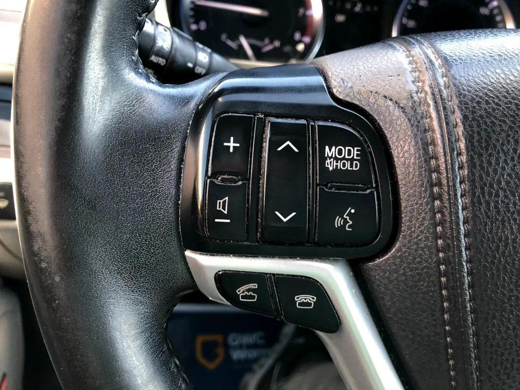 used 2015 Toyota Highlander car, priced at $16,405