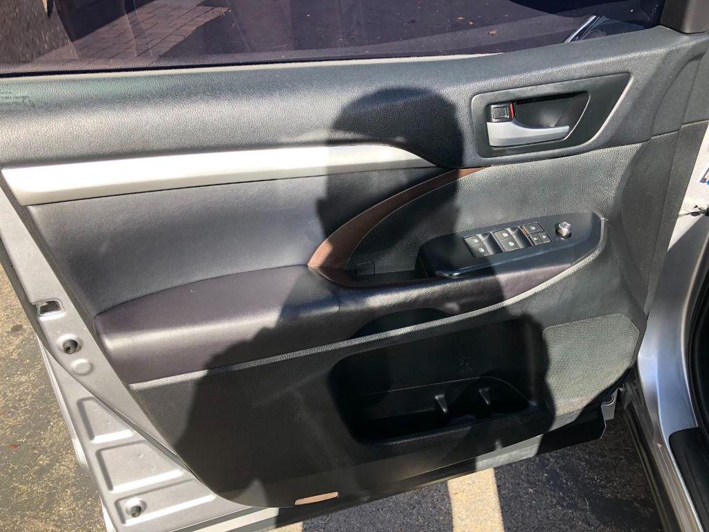 used 2016 Toyota Highlander car, priced at $19,936