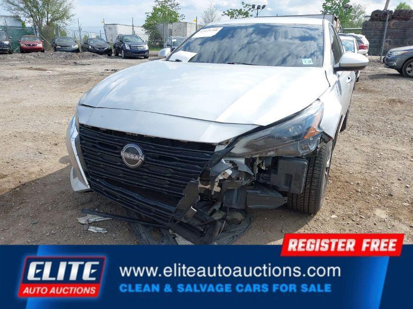used 2023 Nissan Altima car, priced at $7,400