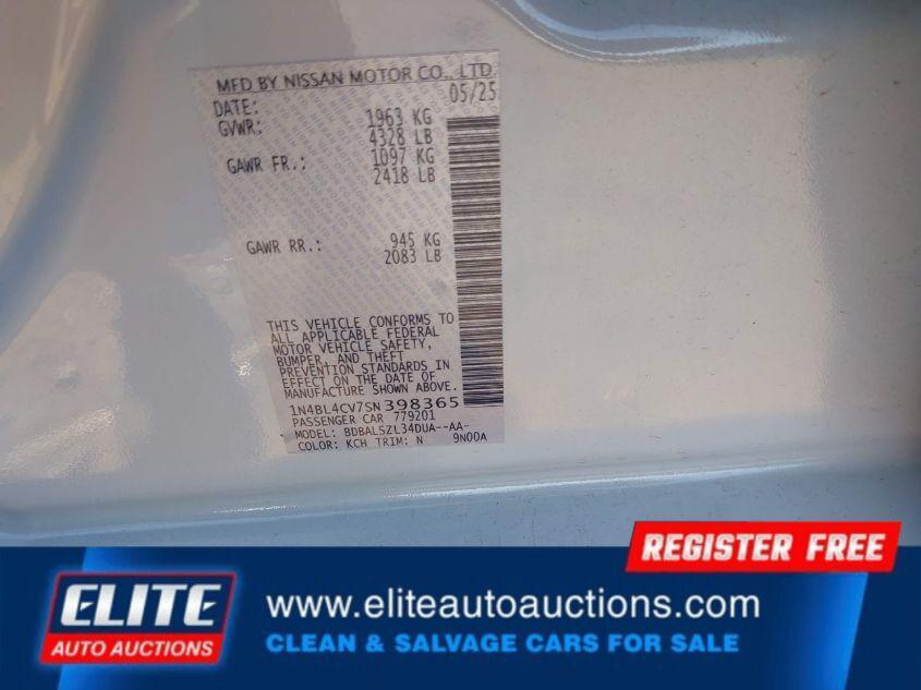 used 2025 Nissan Altima car