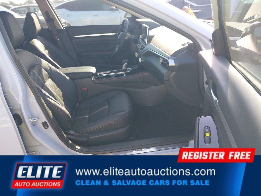 used 2025 Nissan Altima car