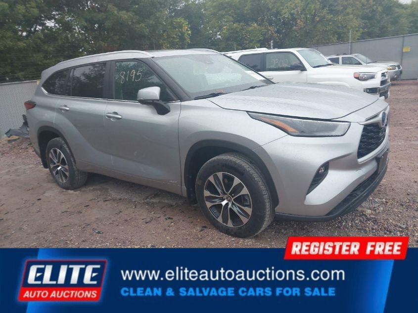 used 2023 Toyota Highlander Hybrid car