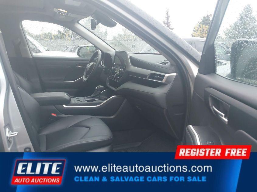 used 2023 Toyota Highlander Hybrid car