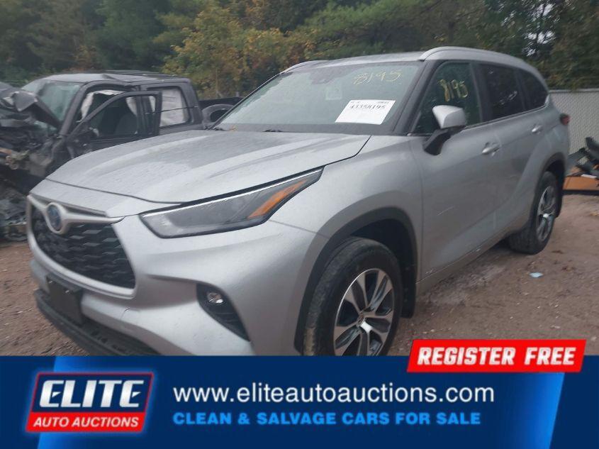 used 2023 Toyota Highlander Hybrid car