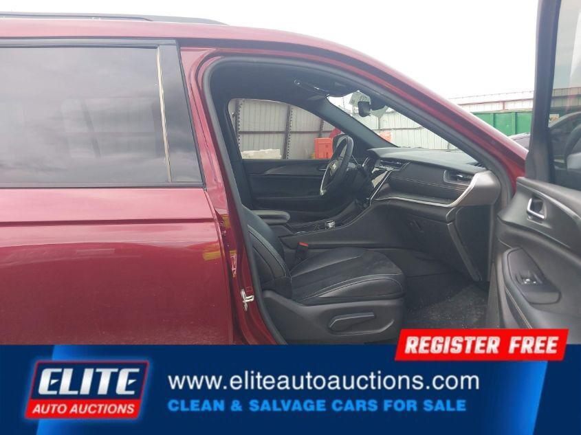 used 2024 Jeep Grand Cherokee L car