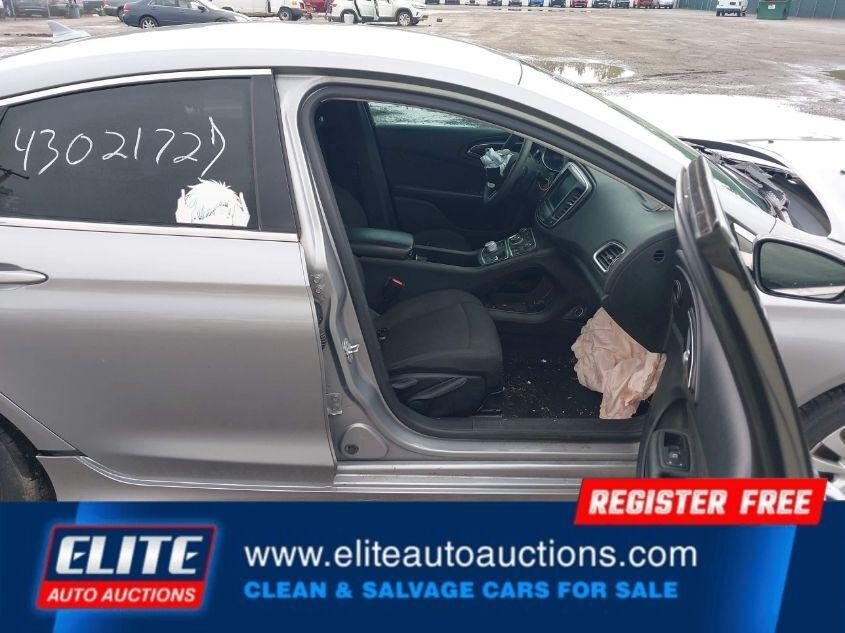 used 2016 Chrysler 200 car, priced at $900