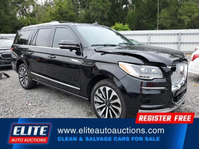 used 2024 Lincoln Navigator car, priced at $20,618