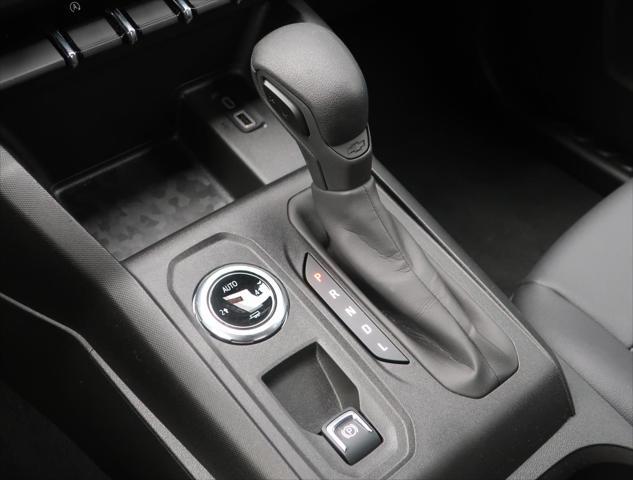 new 2024 Chevrolet Colorado car, priced at $32,560