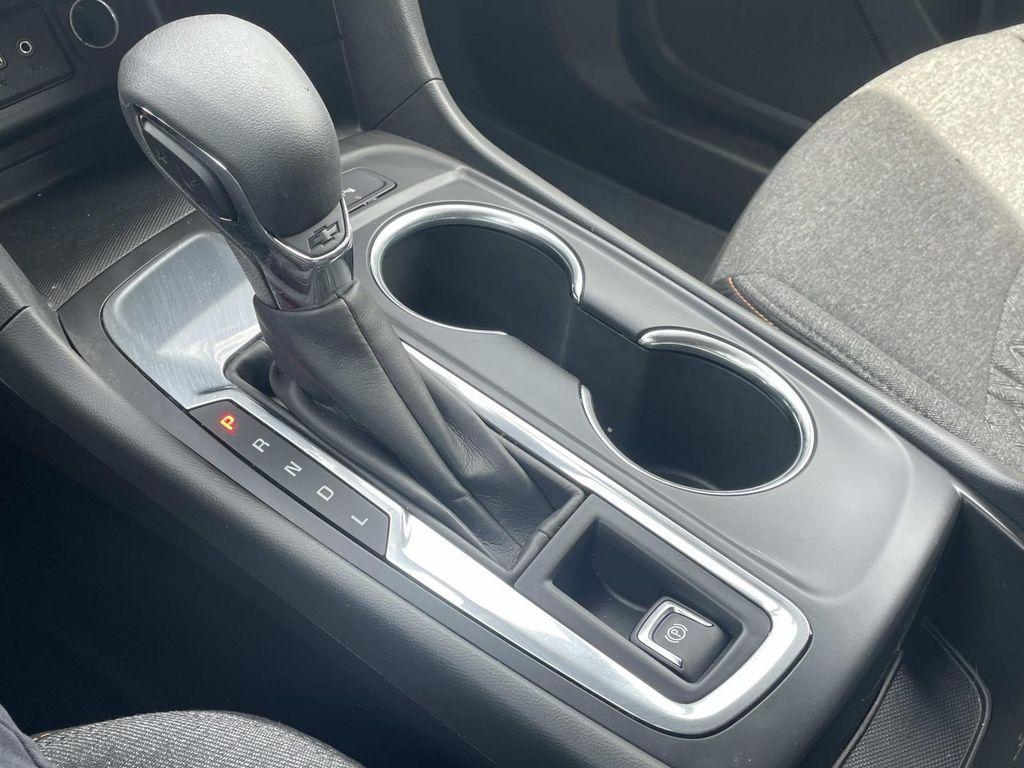 used 2022 Chevrolet Equinox car, priced at $21,300