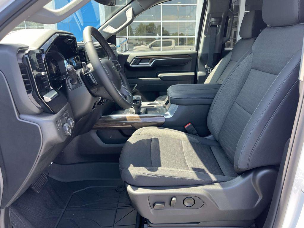 new 2026 Chevrolet Silverado 1500 car, priced at $61,020