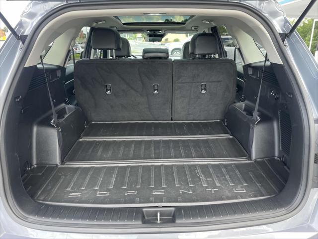 used 2024 Kia Sorento car, priced at $33,995
