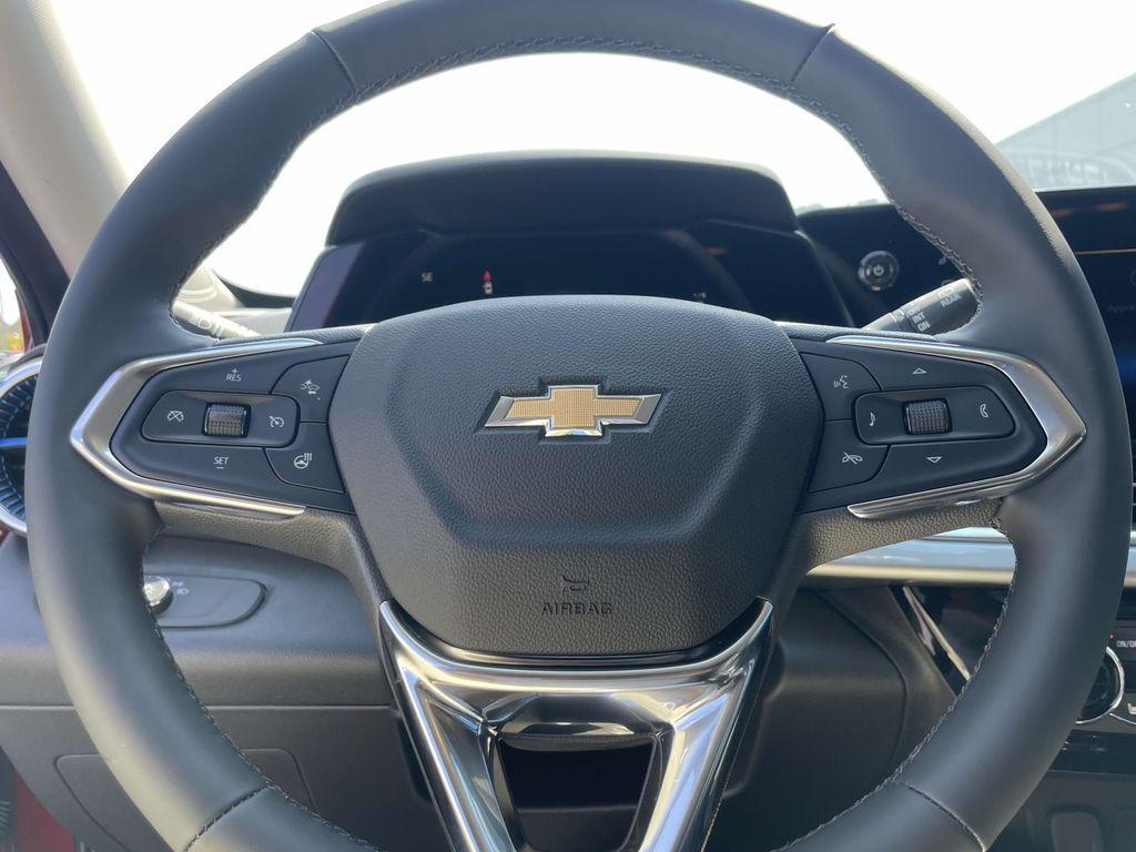 new 2025 Chevrolet Trax car, priced at $26,219
