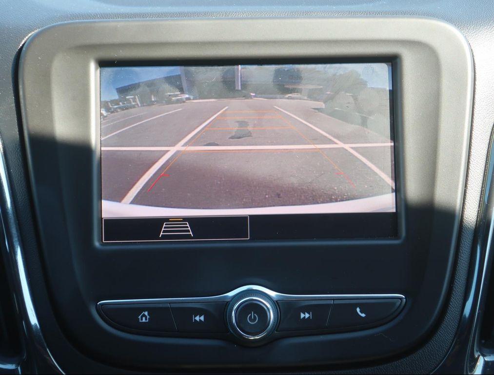 used 2022 Chevrolet Equinox car, priced at $22,900