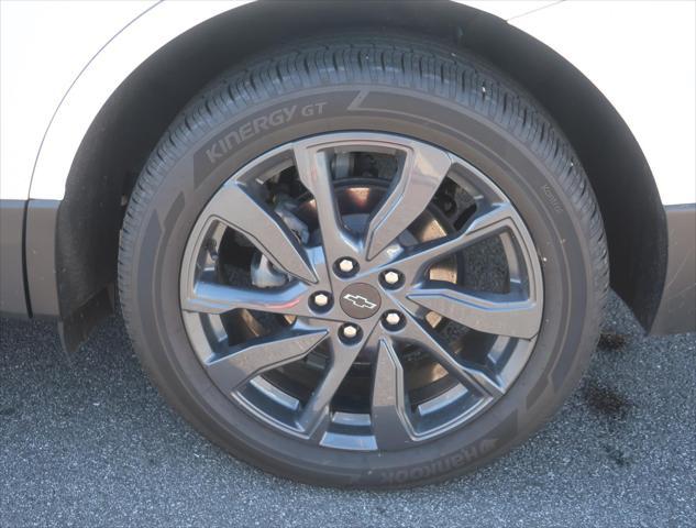 used 2022 Chevrolet Equinox car, priced at $27,500