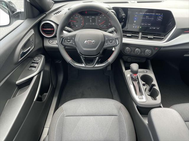 new 2025 Chevrolet Trax car, priced at $25,085