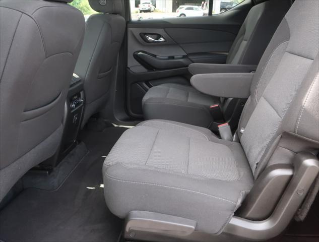 used 2022 Chevrolet Traverse car, priced at $26,900