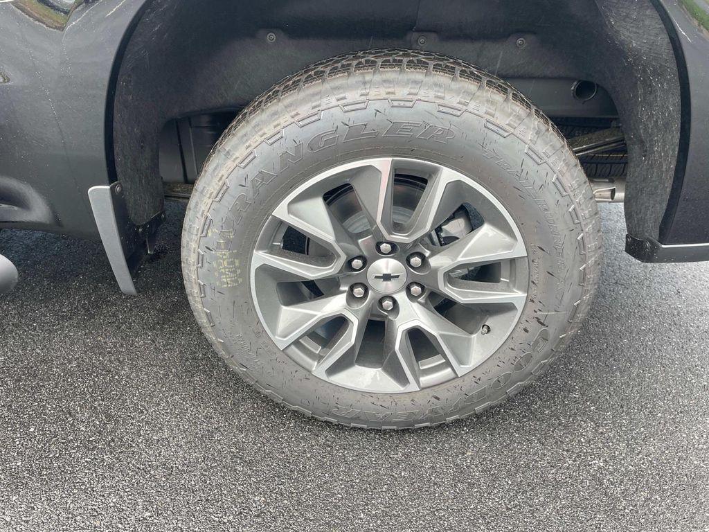 new 2025 Chevrolet Silverado 1500 car, priced at $64,725