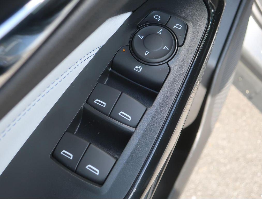 new 2025 Chevrolet Trax car, priced at $24,985