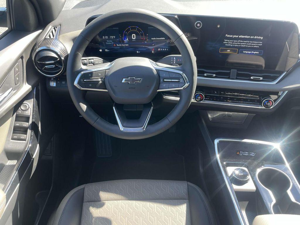 new 2026 Chevrolet Equinox car, priced at $33,915