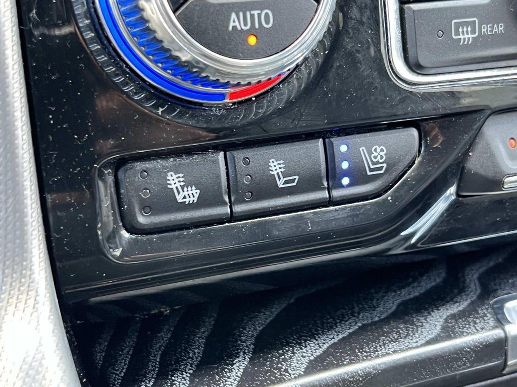 used 2023 GMC Yukon XL car, priced at $59,800