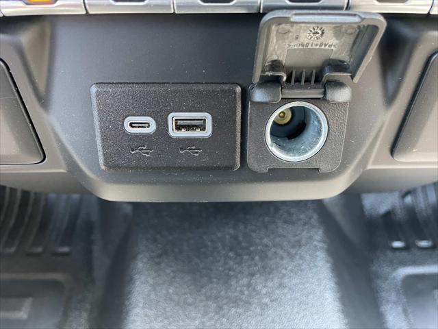 used 2024 Chevrolet Silverado 1500 car, priced at $33,900