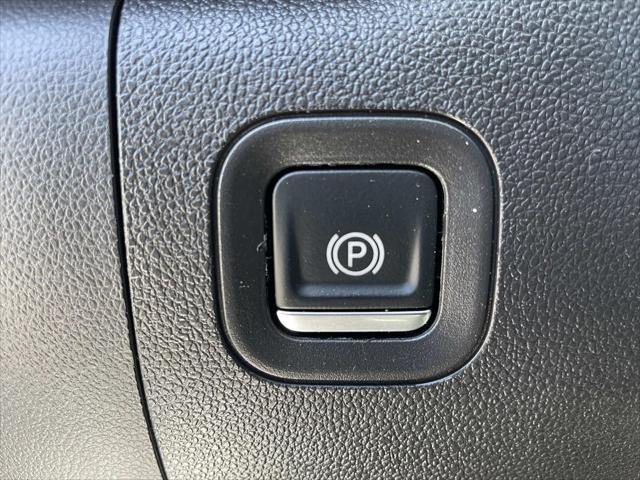 used 2024 Chevrolet Silverado 1500 car, priced at $33,900